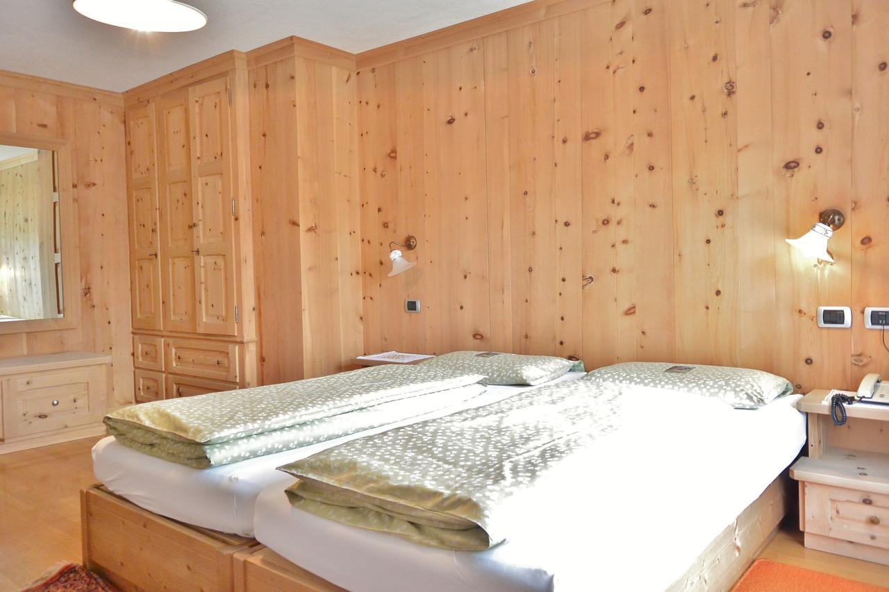 Hotel Garni Al Plan Livigno Eksteriør billede