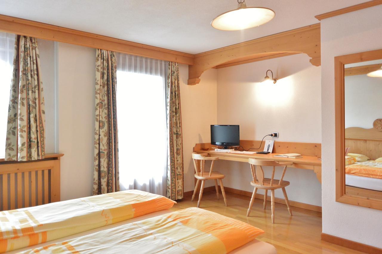 Hotel Garni Al Plan Livigno Eksteriør billede