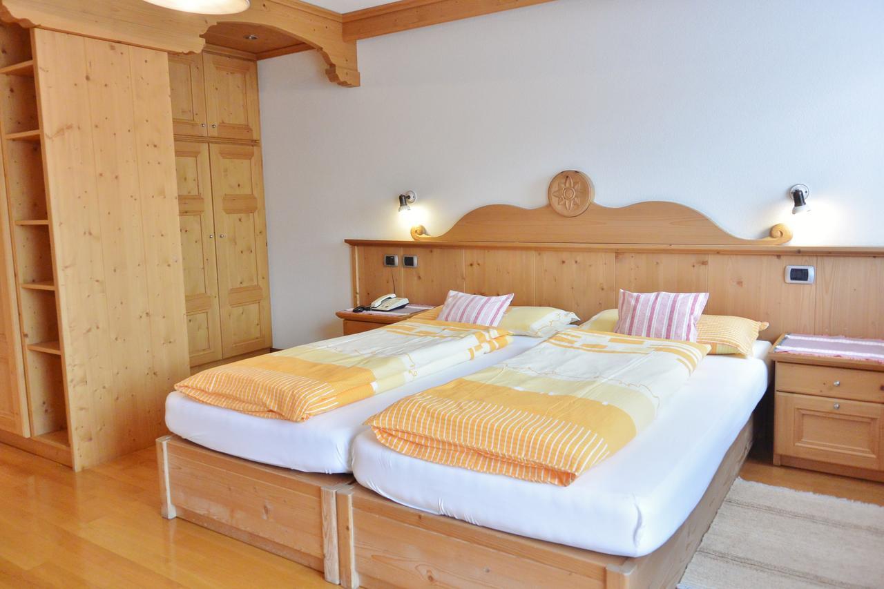 Hotel Garni Al Plan Livigno Eksteriør billede