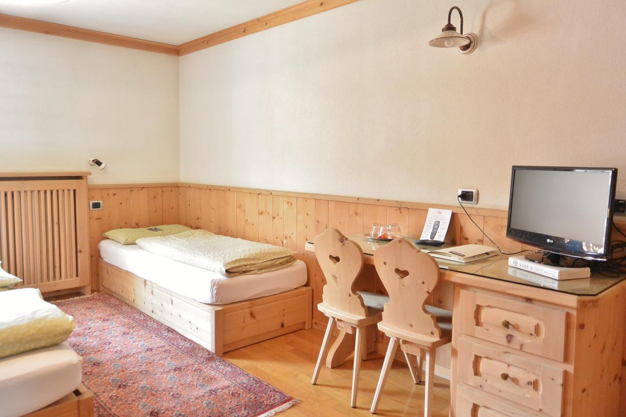 Hotel Garni Al Plan Livigno Eksteriør billede
