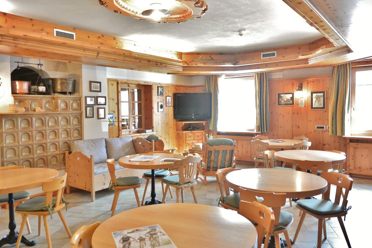 Hotel Garni Al Plan Livigno Eksteriør billede
