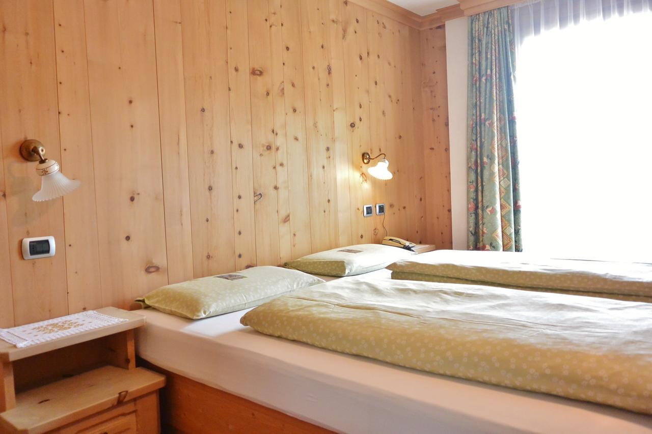 Hotel Garni Al Plan Livigno Eksteriør billede