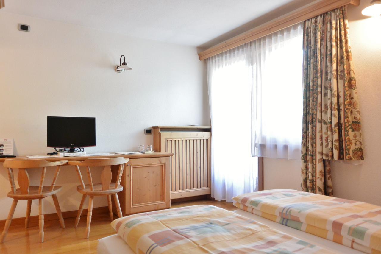 Hotel Garni Al Plan Livigno Eksteriør billede