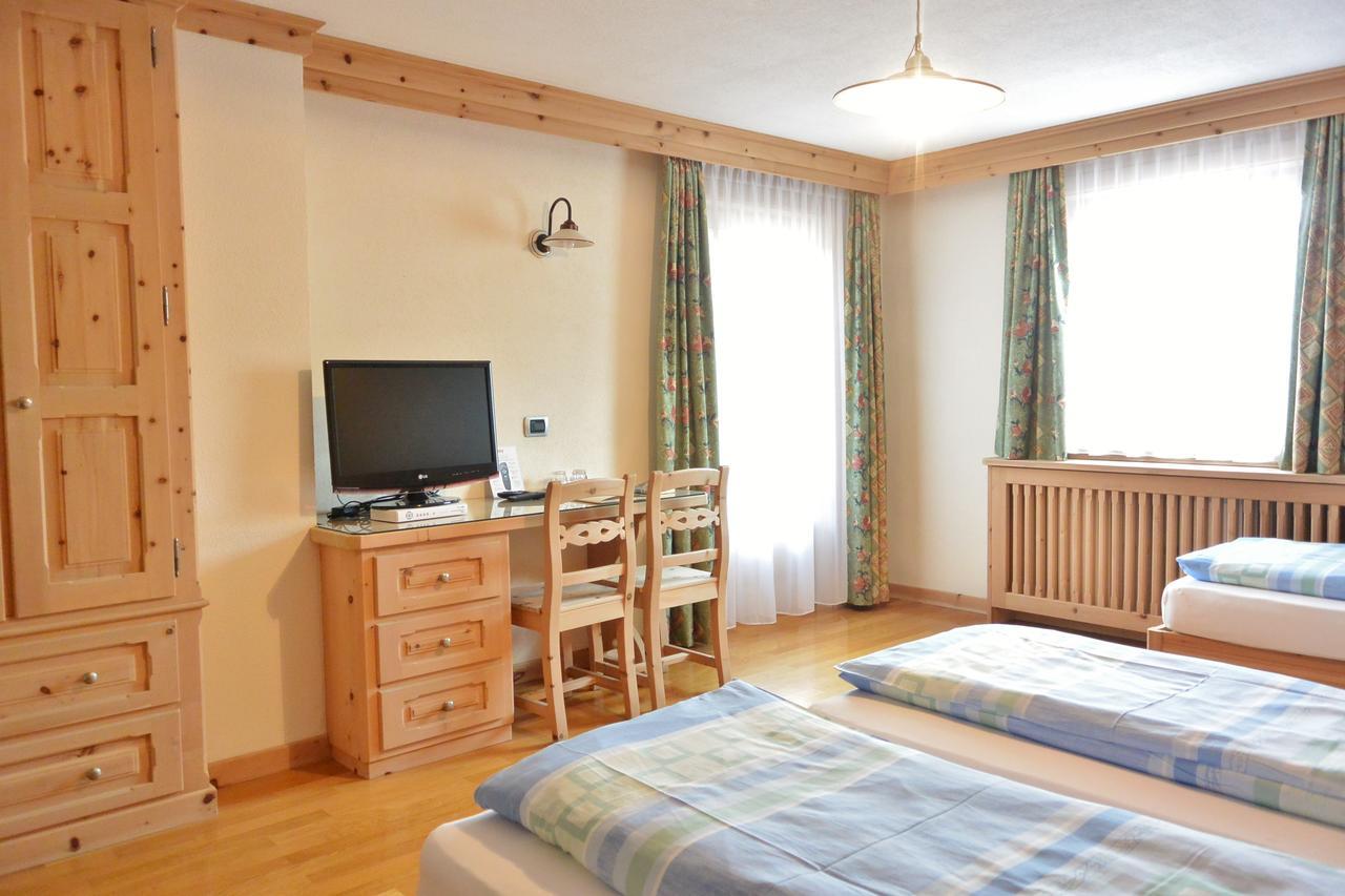 Hotel Garni Al Plan Livigno Eksteriør billede