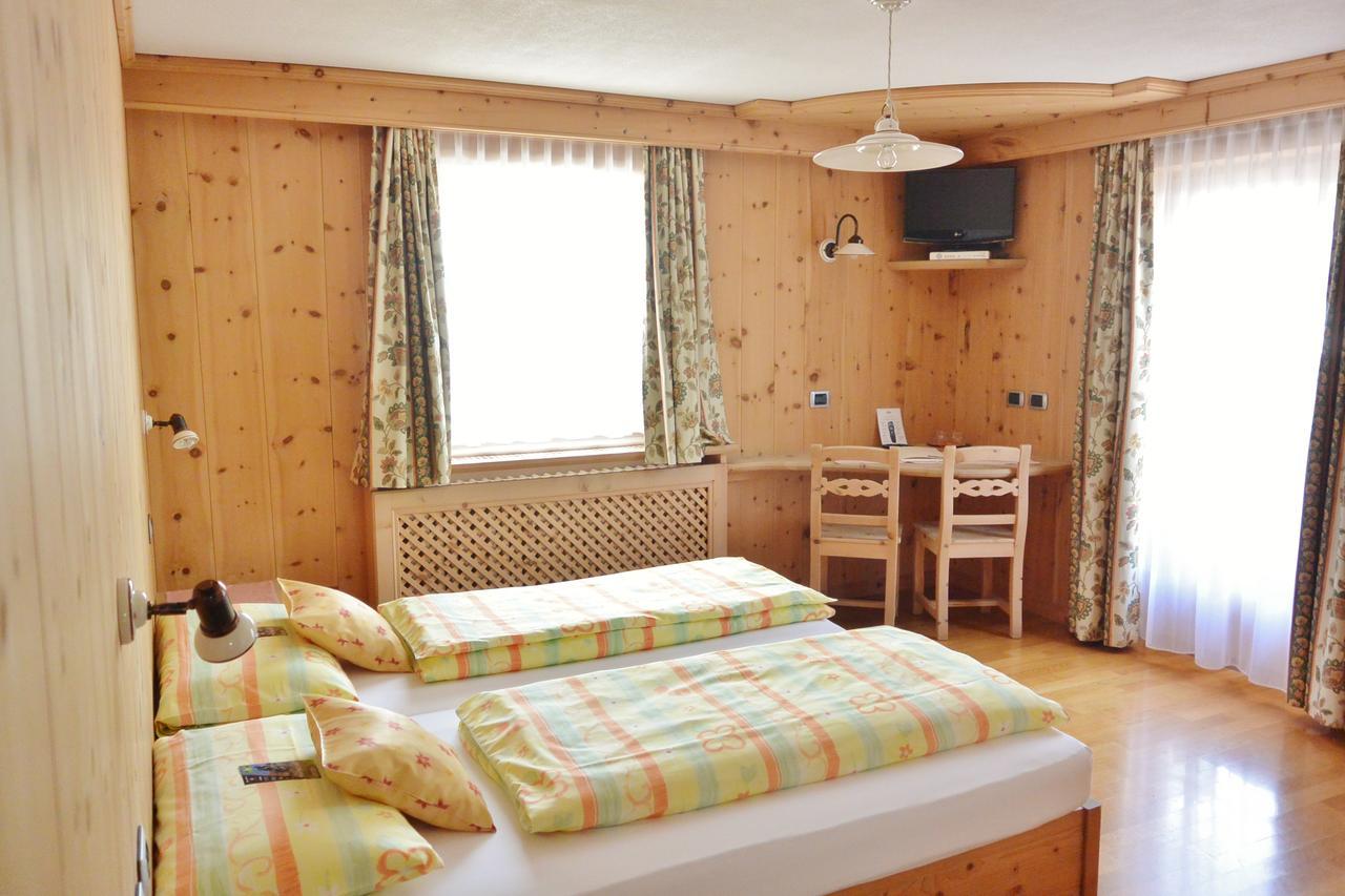 Hotel Garni Al Plan Livigno Eksteriør billede